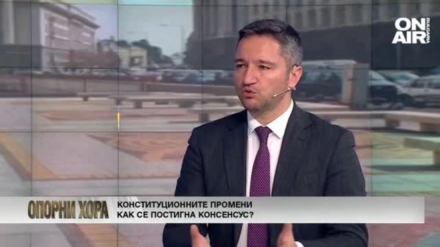 Вигенин: Извършват масирано овладяване на регулаторните структури и КС