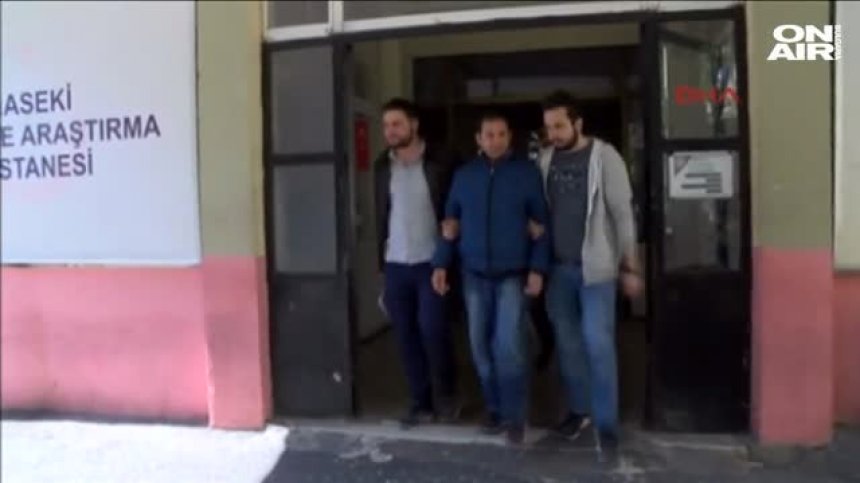 Масови арести в Турция, задържаха 9000 полицаи