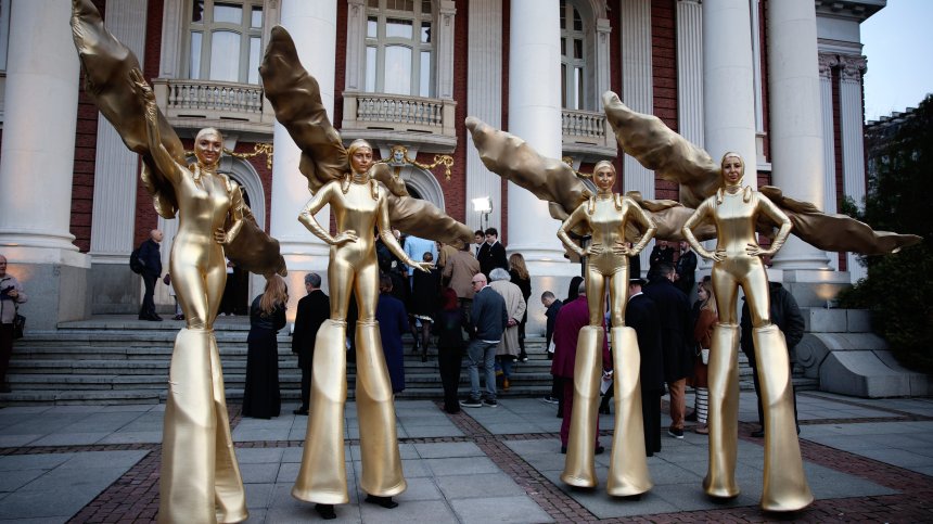 ИКАР 2024 за главни роли спечелиха Весела Бабинова и Пенко Господинов