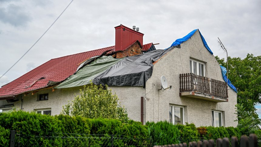 Бури удариха Балканите: Десетки ранени и големи щети в Хърватия и Сърбия