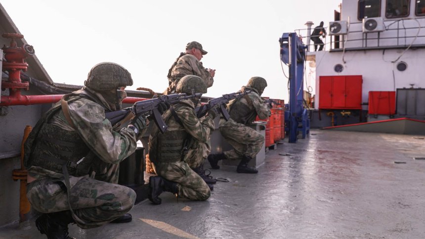 Китай демонстрира сила, започна мащабни военни учения по въздух и вода около Тайван