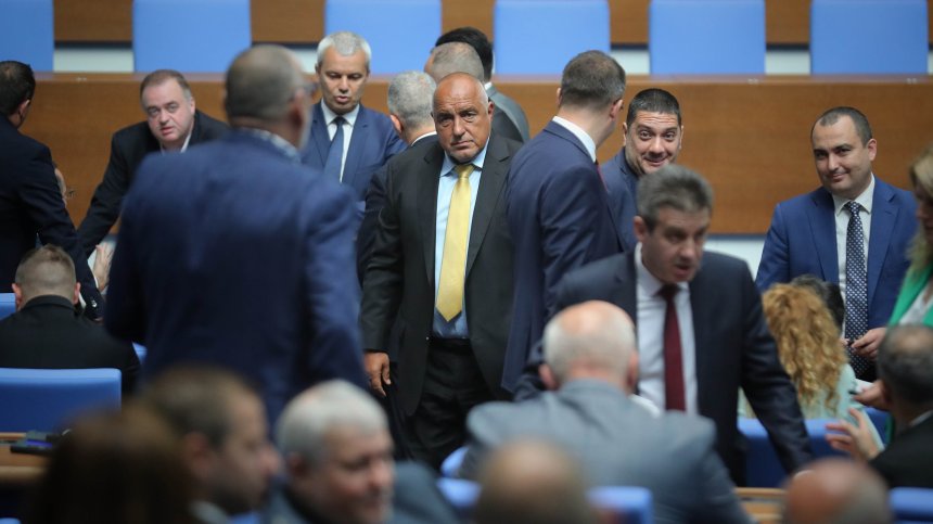 Депутатите успяха да изберат председател на парламента