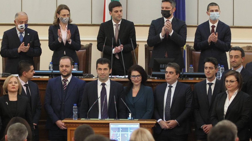 43% от гласувалите 10 хил. в анкетата ни: Не трябваше да заемаме категорична позиция срещу Русия