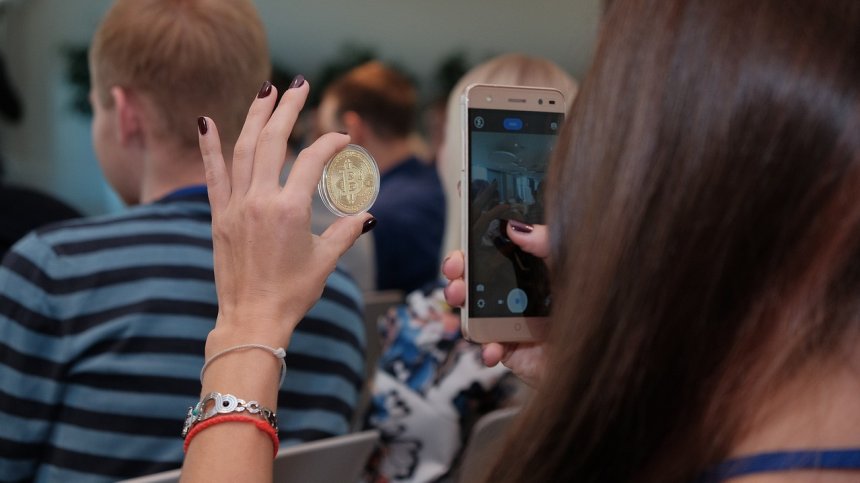 Биткойнът&nbsp;записа рекордна цена заради Доналд Тръмп