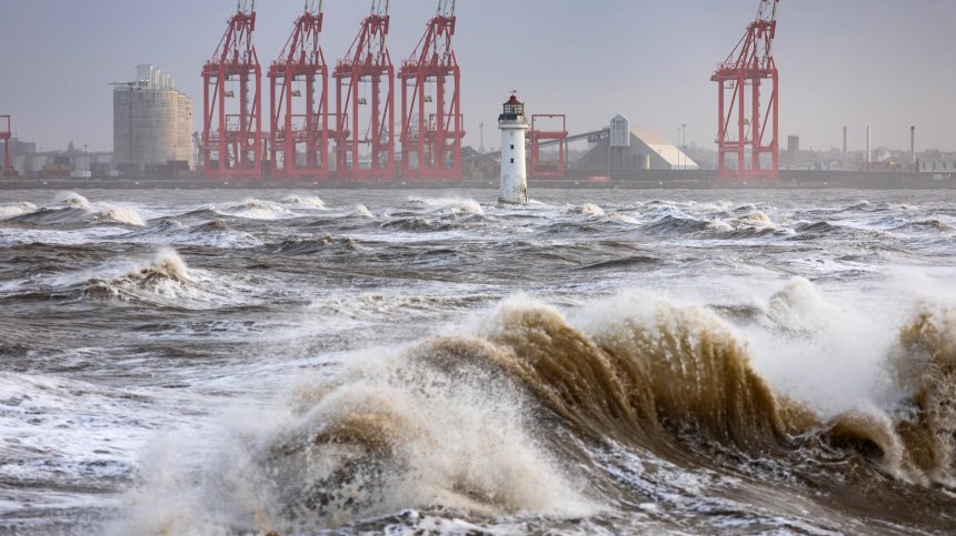 "Иша" взе още жертви в Обединеното кралство, "Джоселин" удря до часове