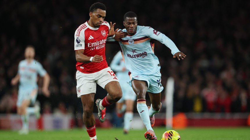 "Арсенал" с категорична победа над "Брентфорд"