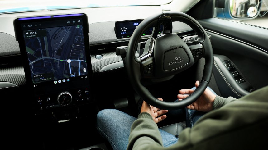 Кога автомобилите ще поемат контрола върху шофирането?