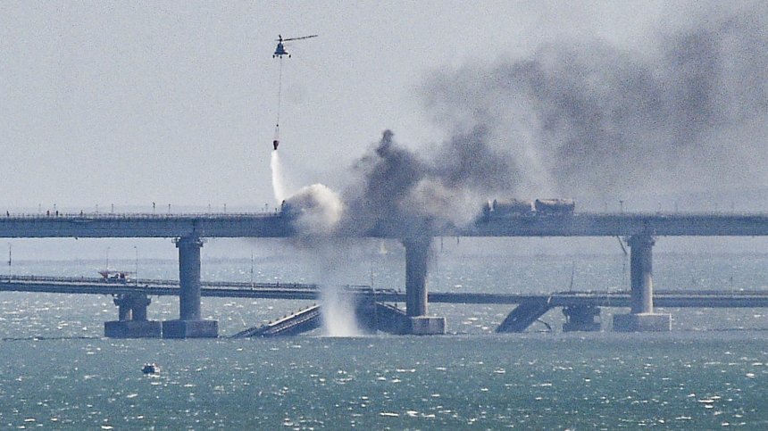 Киев призна участието си във взривяването на Кримския мост