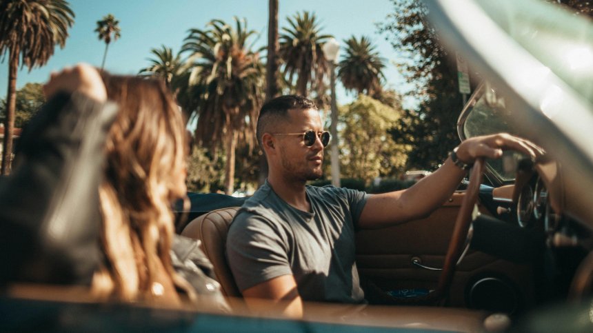 Какво да проверим в автомобила преди да тръгнем на път