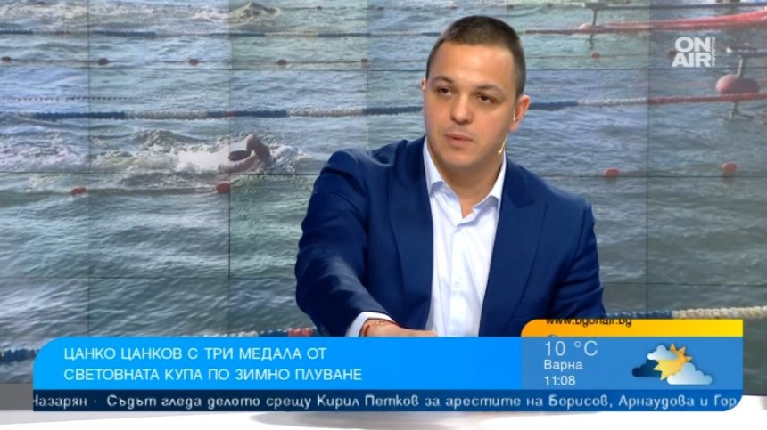 Цанко Цанков още не усеща пръстите си след леденото плуване в Балтийско море