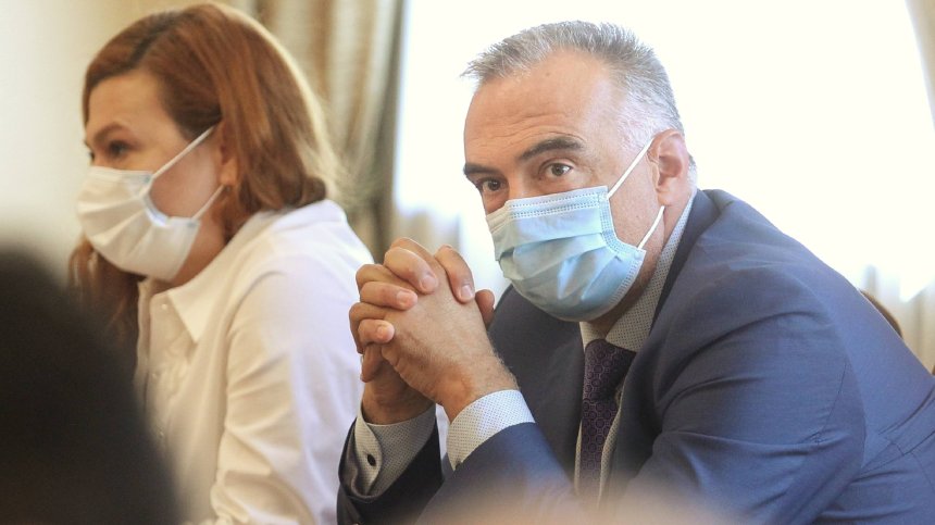 Кутев: Прокуратурата влиза със сила в МВР, има опасност от война на институциите