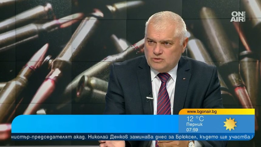 Валентин Радев: Можем да дадем на Украйна повече от боеприпаси, трябва да внимаваме с приказките