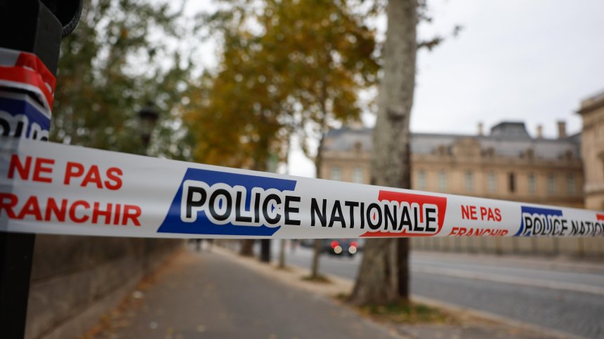 След обира в Лувъра: Нова кражба в музей във Франция - задигнаха монети на над 230 г.