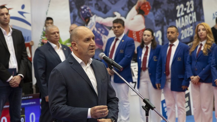 Румен Радев: Спортът при децата е победа над мобилните телефони (+СНИМКИ)