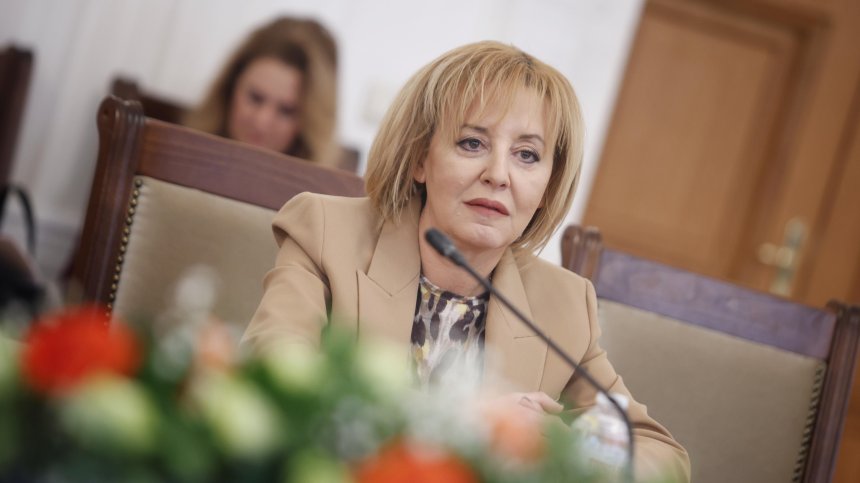 Манолова обяви "табло на срама" за търговците с необосновано високи цени