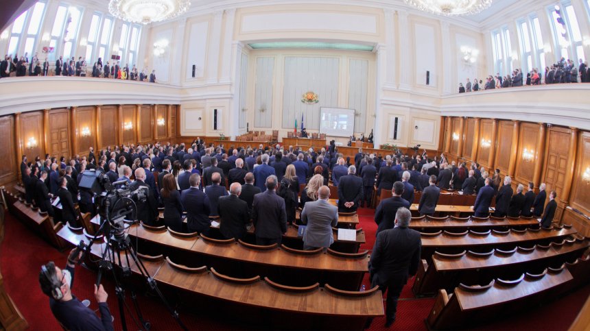 Ицо Хазарта, Мика Зайкова: Кой (не) влезе в 47-ото НС?