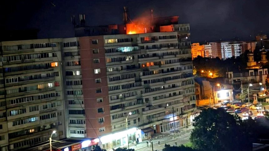 Руски дрон удари жилищна сграда в Румъния и рани двама души