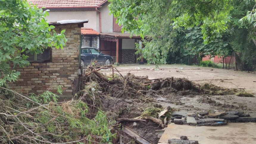 Десетки милиони лева са нужни за възстановяване след водното бедствие