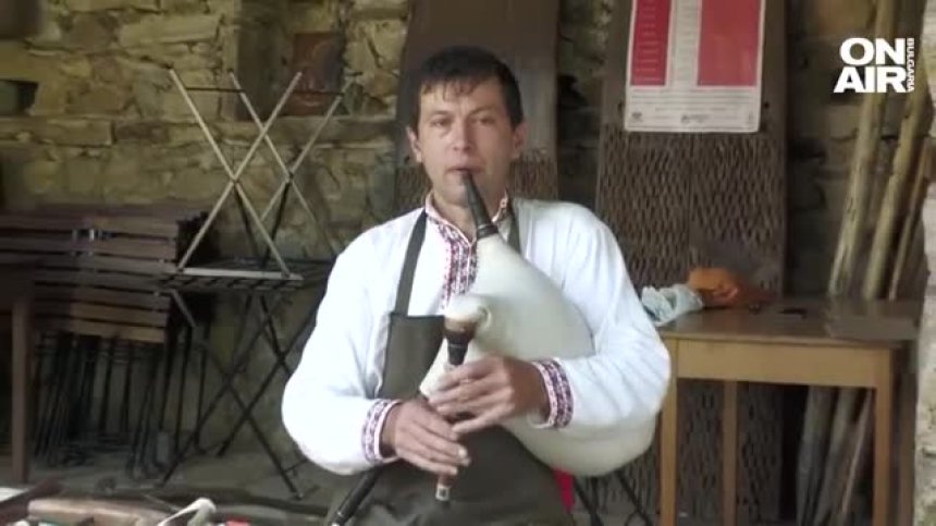 Забравен занаят ли е свиркарството? Майстор Цвятко разкри тънкостите на музикалните инструменти