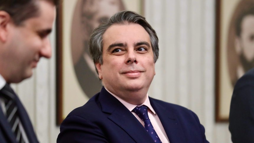 Асен Василев: Най-разумната дата за избори е 19 април