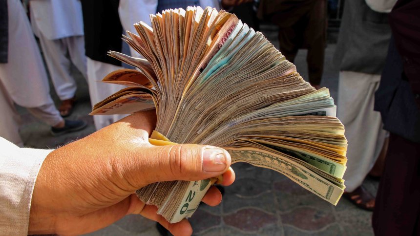 Талибаните открили милиони в брой и кюлчета злато в домовете на бившите управляващи