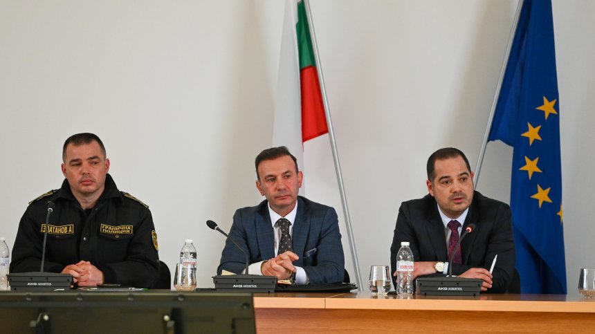 Тежка година за "Гранична полиция", спрени са близо 180 000 опита на мигранти да влязат у нас