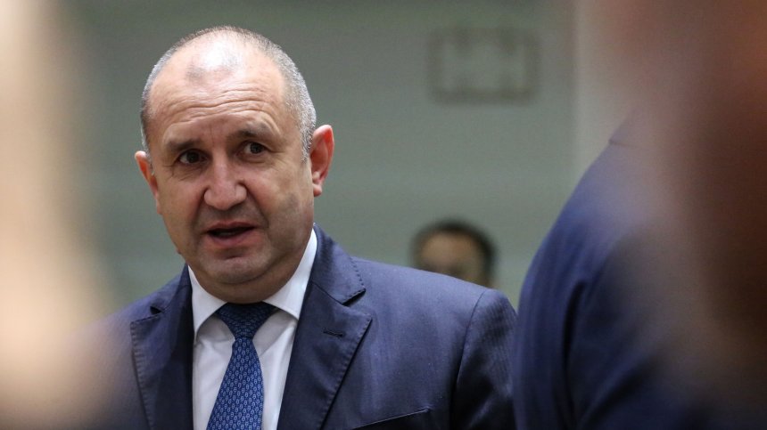 Радев: Ако България продава оръжие на други страни, може да постави условие