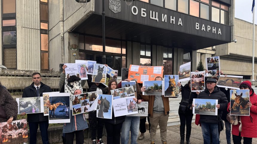 Варненци на протест заради пожара във "Фанагория"