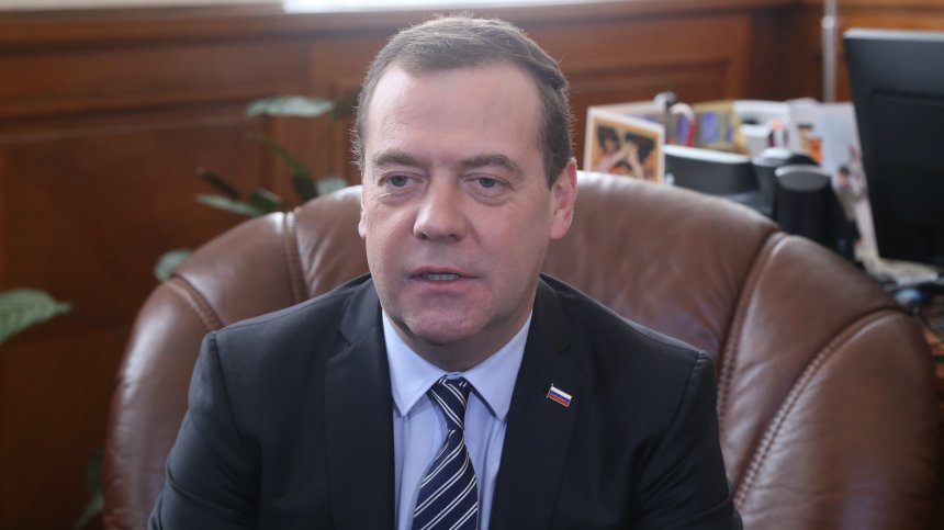 Медведев: Санкциите срещу Русия са вредни за самите европейци
