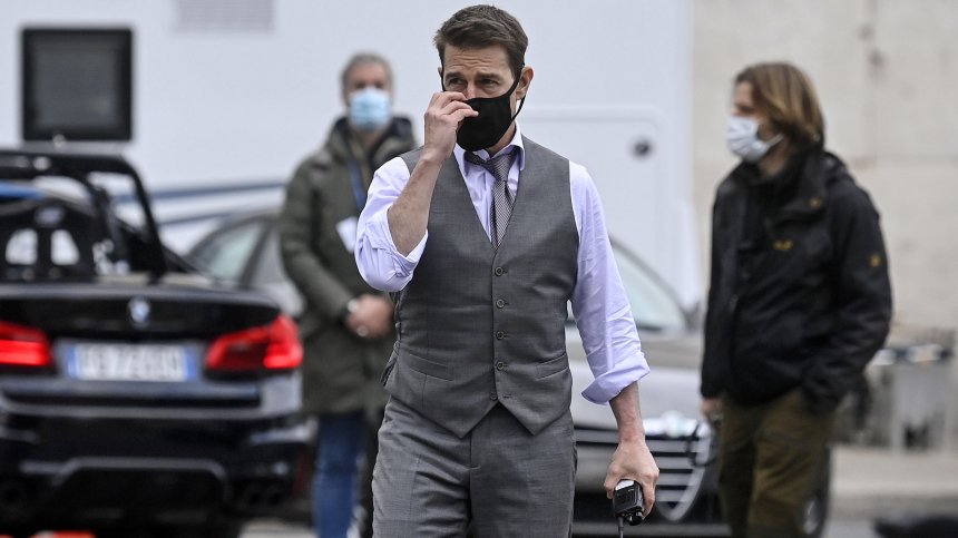 Ограбиха Том Круз по време на снимките на "Мисията невъзможна 7"