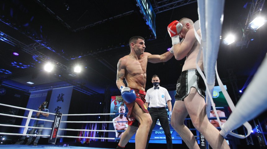 Атанас Божилов защити световната си титла на WAKO PRO в мач срещу Мияйлович