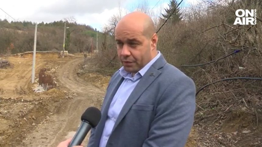 Свлачище застрашава къщите в беловско село, 3 млн. лв. били дадени за него