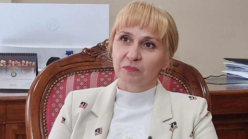 Граждани плащат непоискана застраховка, омбудсманът сезира шефа на КФН