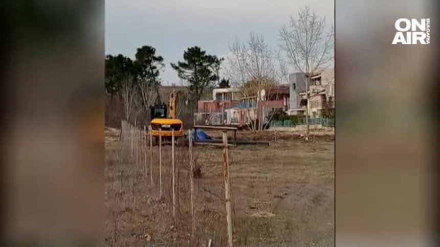 Незаконно строителство повиши напрежението на къмпинг "Каваци", замесени са Баневи
