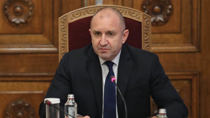 Румен Радев призова РСМ да се върне към реализма