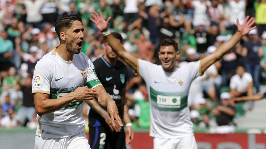 "Атлетико" (Мадрид) се издъни срещу последния и е на 2 точки зад "Реал"