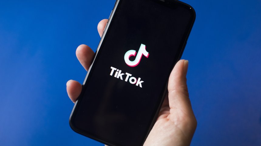 Затворени училища в САЩ след призиви за нападения в TikTok