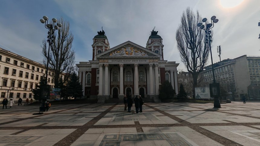 Български представления с билети по 10 евро: Народният театър обяви програмата за януари