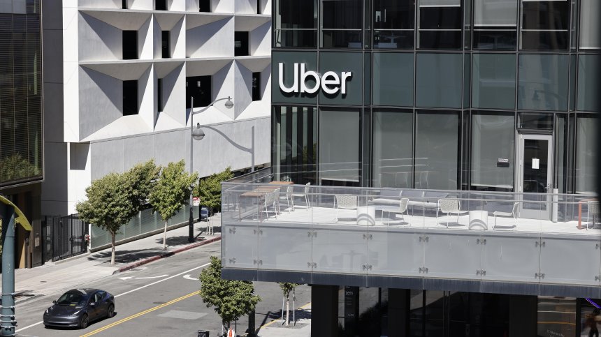 Uber пуска флот от 100 000 роботаксита до 2027 г.