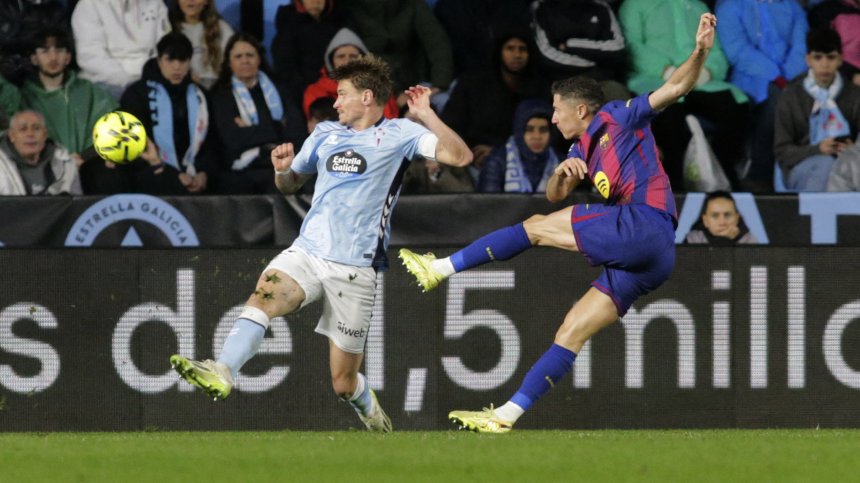 С хеттрик на Левандовски "Барселона" би "Селта" в мач със 7 гола