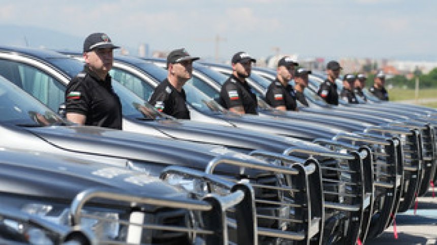"Гранична полиция" получи 13 автомобила и 88 камери за 10,5 млн. евро