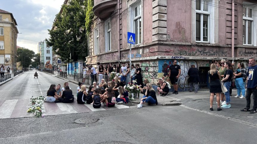 Майката на убитото на пешеходна пътека дете в София: Още го чакам да се прибере