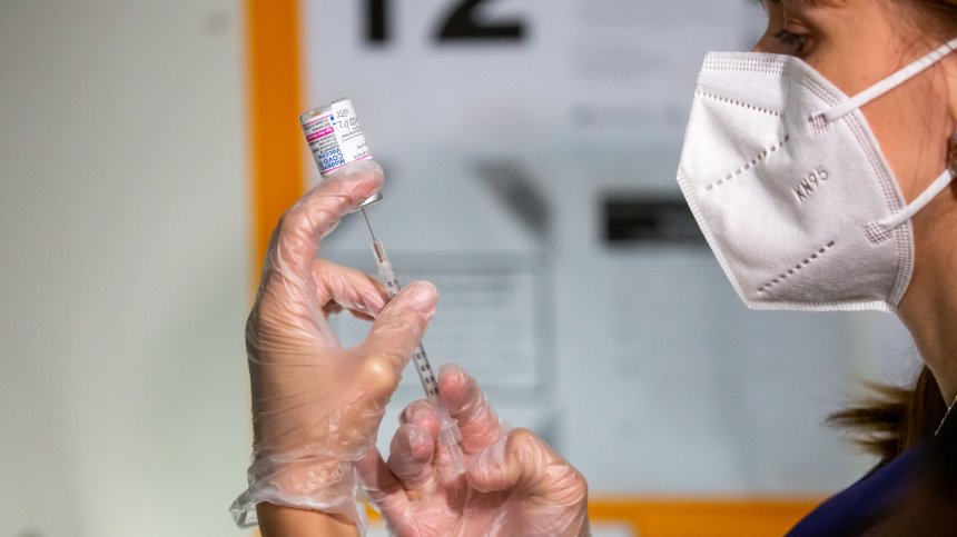 Pfizer: Новата вълна на Ковид-19 вече започна