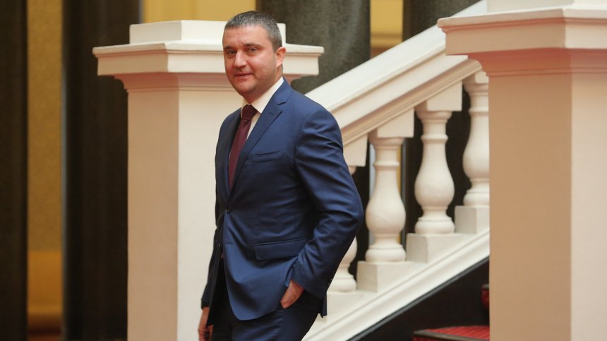Горанов за хазарта на Божков: ДКХ е допуснала съществено нарушение