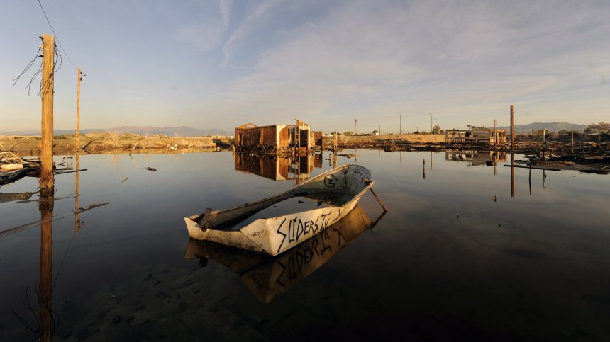 Защо едно мъртво езеро е описвано като "Саудитска Арабия на лития"?