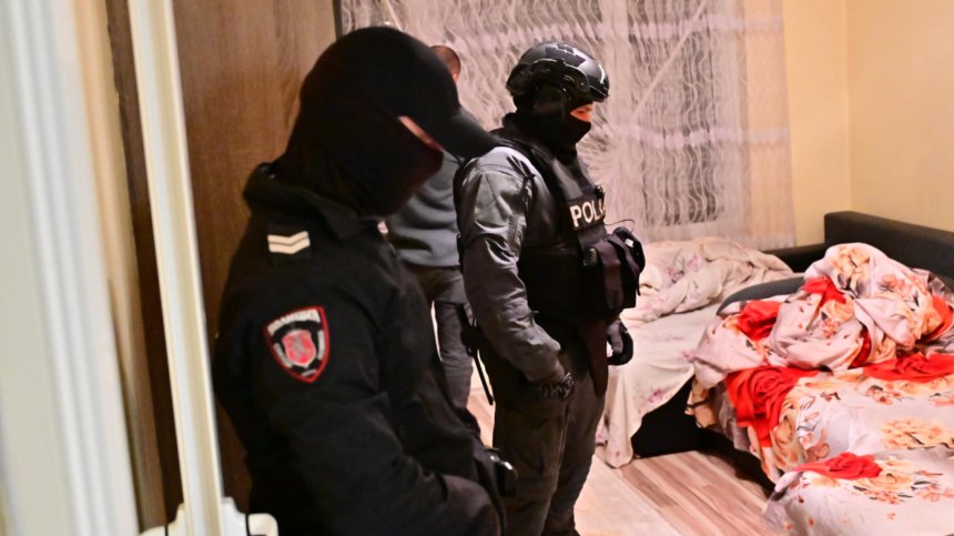 МВР арестува над 70 души при масова акция в навечерието на изборите (+СНИМКИ)