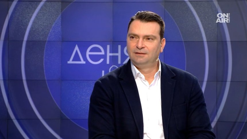 Калоян Паргов: БСП засега остава в управлението