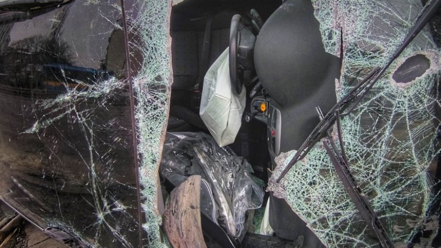 Шофьор на 22 години загина в тежка катастрофа в Самоков