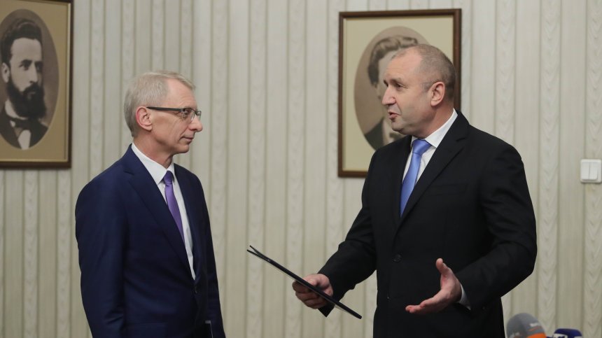 Денков към Радев за Шенген: Призиви от общ характер не помагат, трябва спокойствие