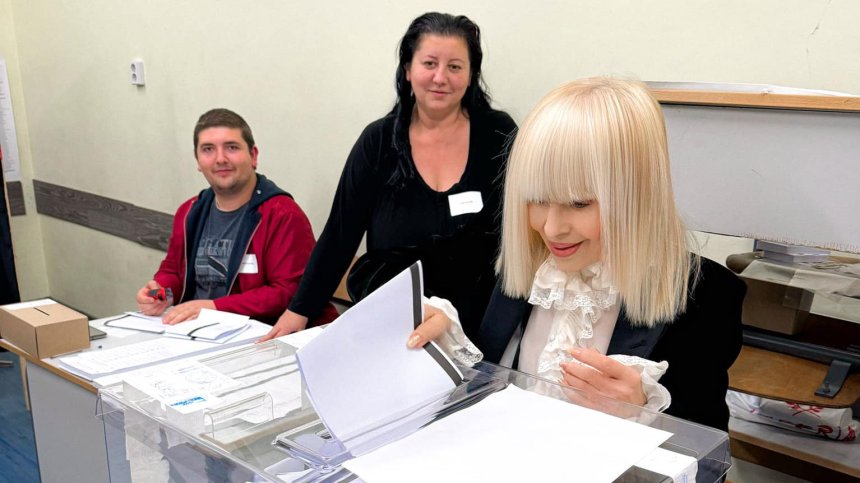 Лили Иванова упражни правото си на глас и благодари за уважението